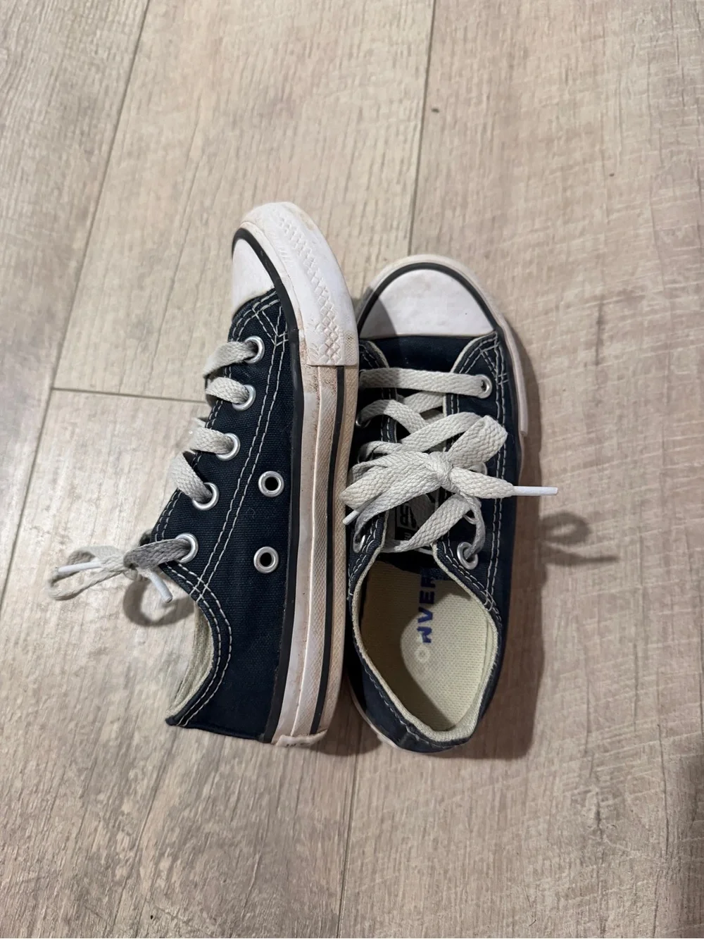 Converse classic low
